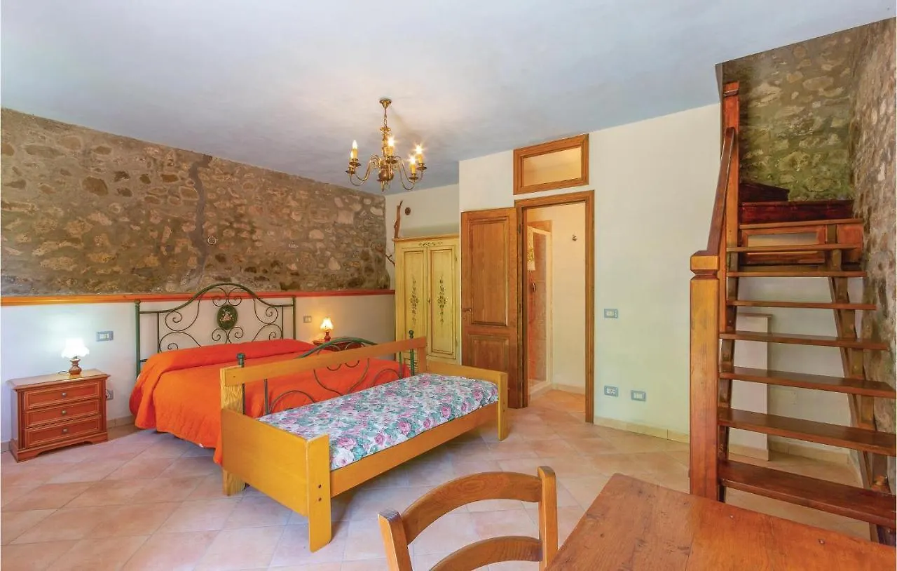 Holiday home 2 Bedroom Pet Friendly Home In Casoli Lu