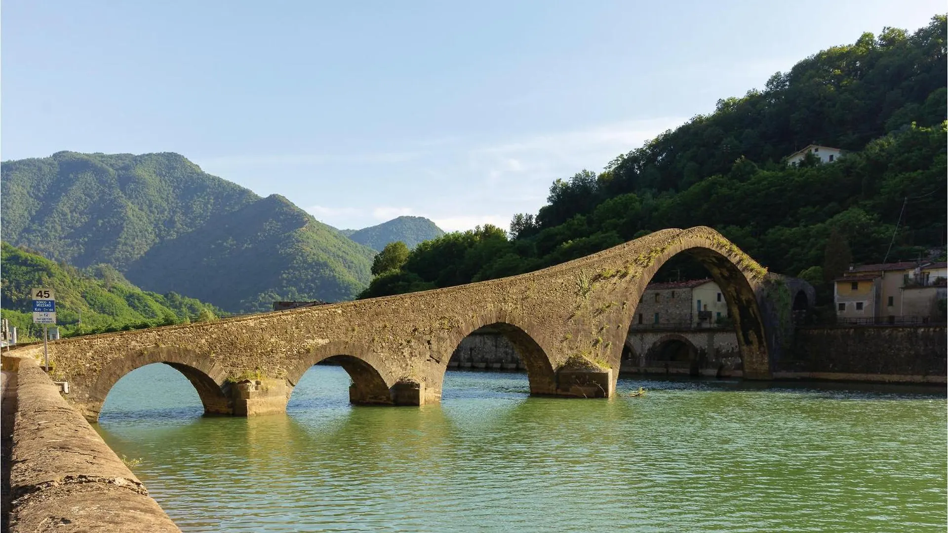 2 Bedroom Pet Friendly Home In Casoli Lu Holiday home Cocciglia